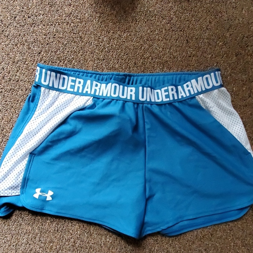 Under Armour shorts size M women's